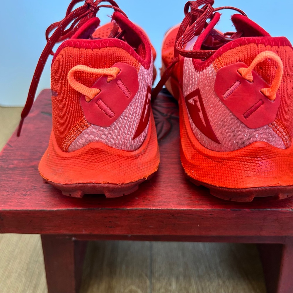 Nike Air Zoom Terra Kiger 7 Red Orange Trail Running Shoes Women Sz 8.5 Hiking - Picture 9 of 11